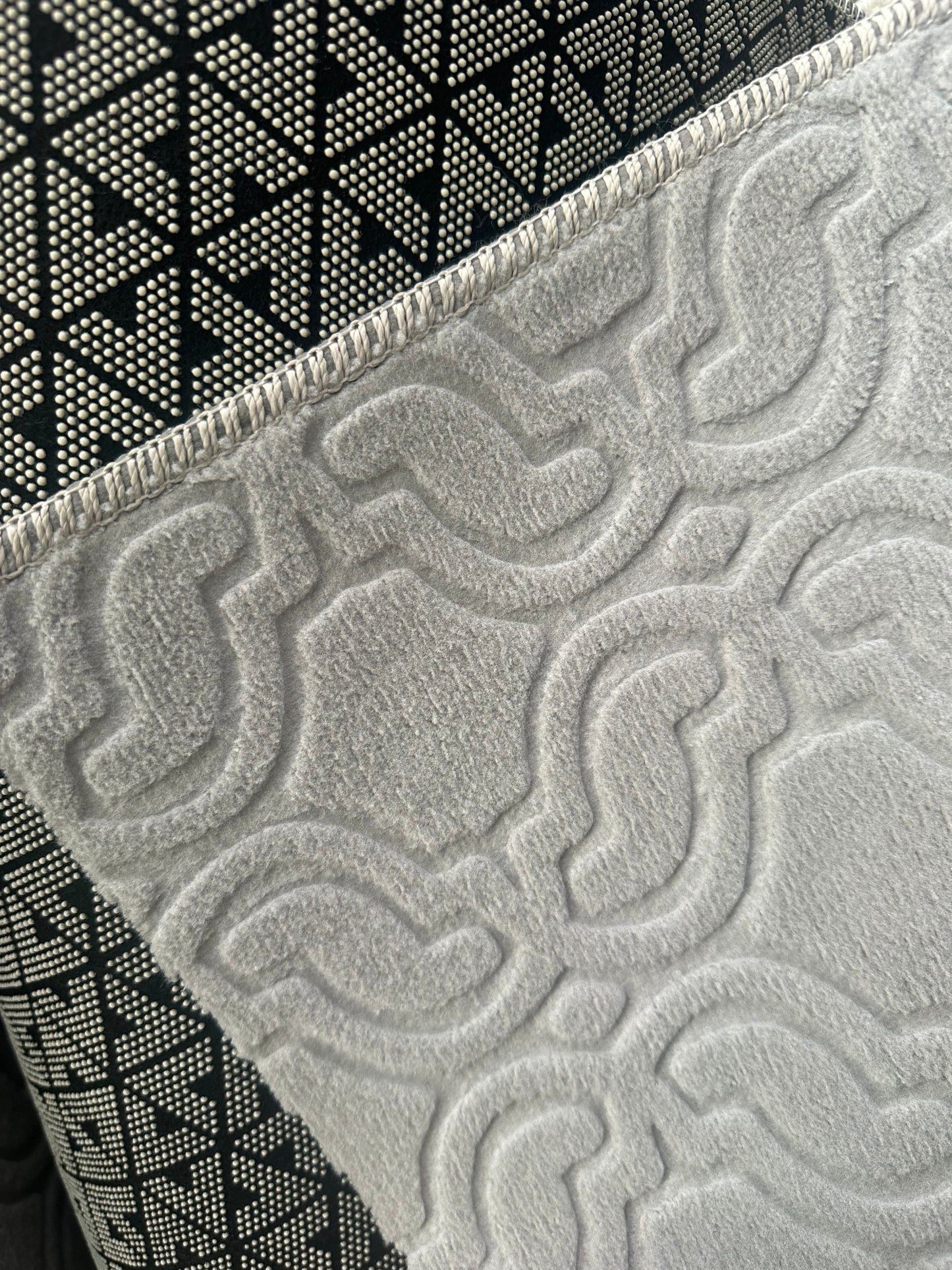 Tapis Passage Relief – Lavable & Antidérapant – Découpe Personnalisée