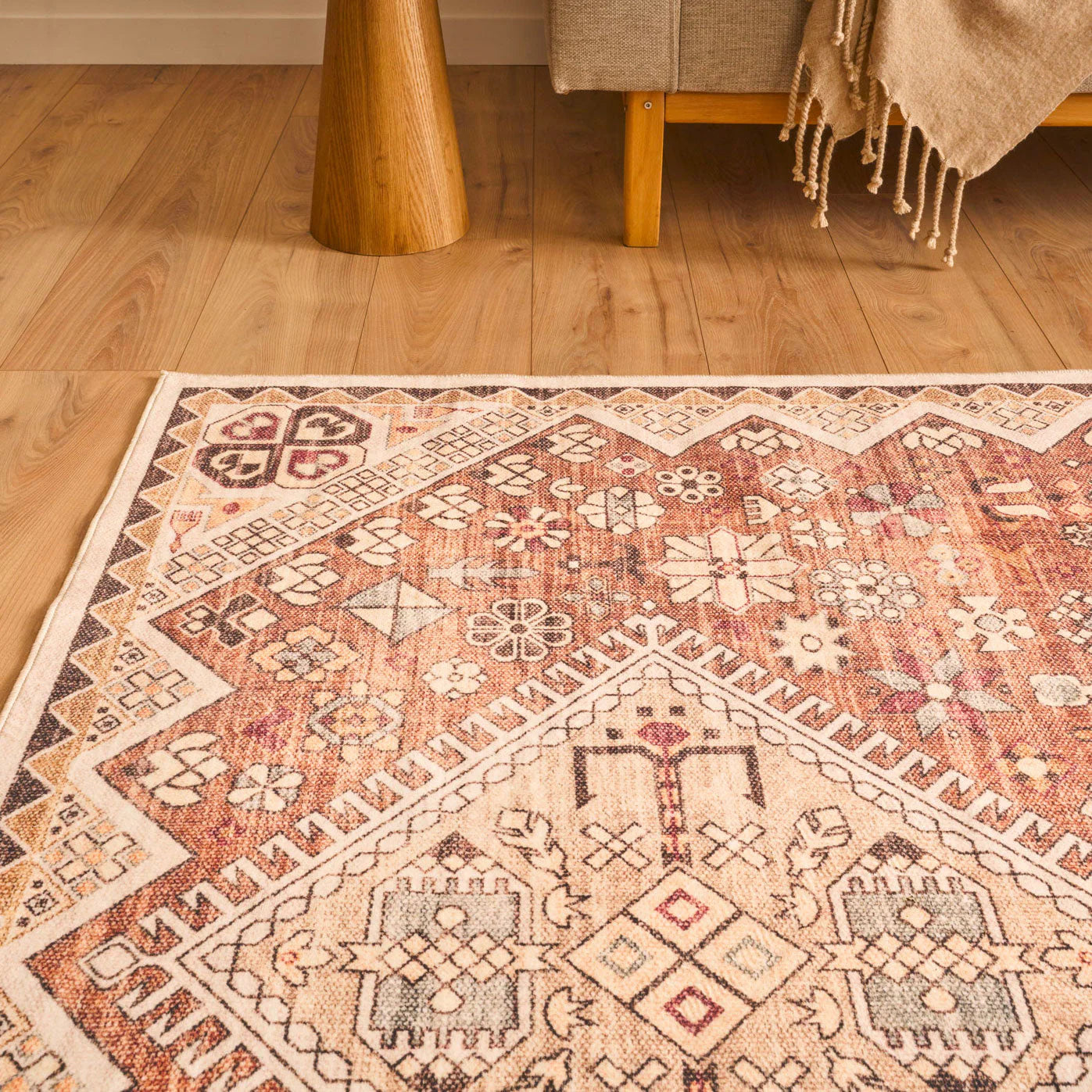 OTTOMAN – Tapis à Motifs Traditionnels Beige